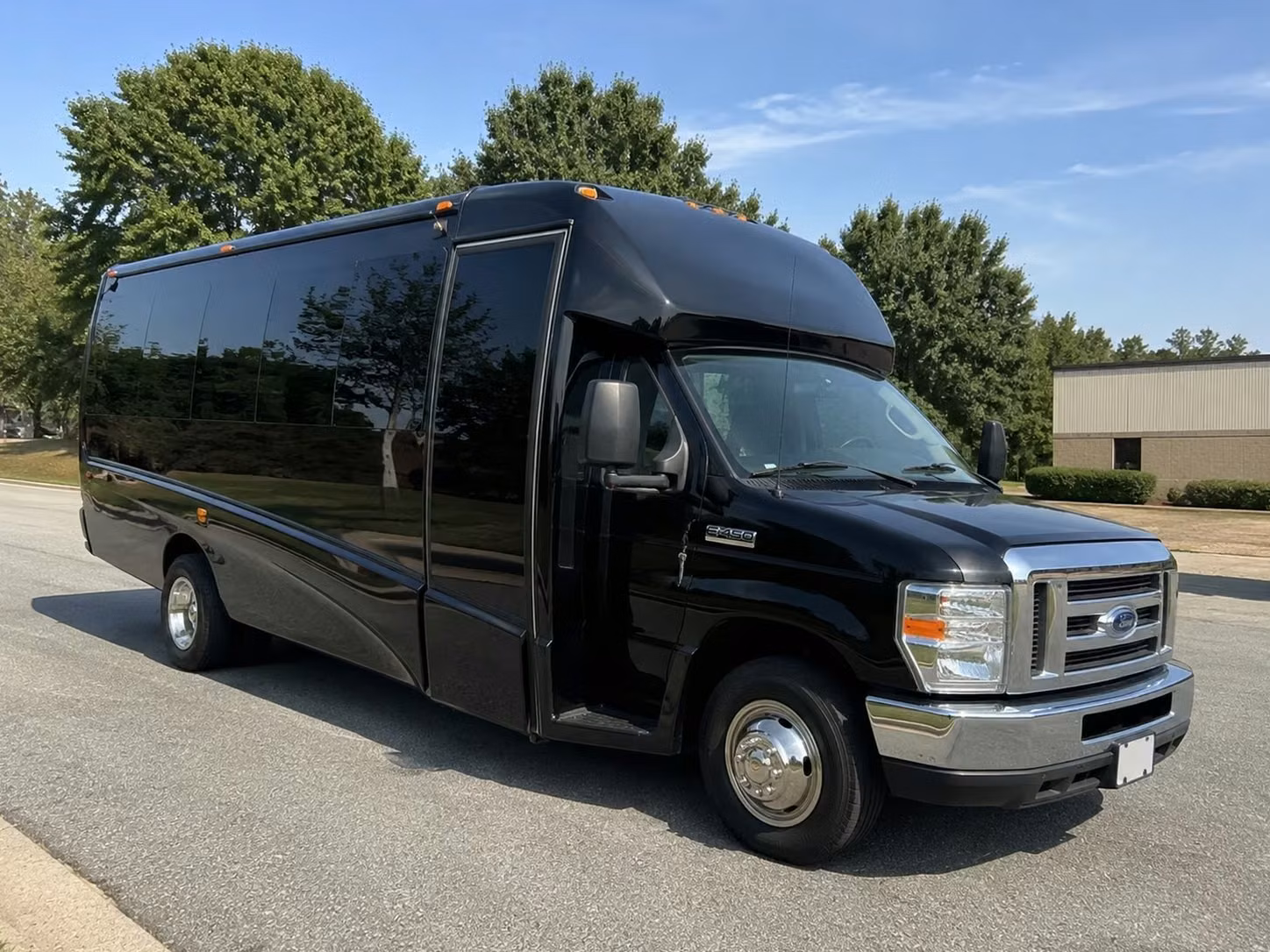 15 passenger minibus