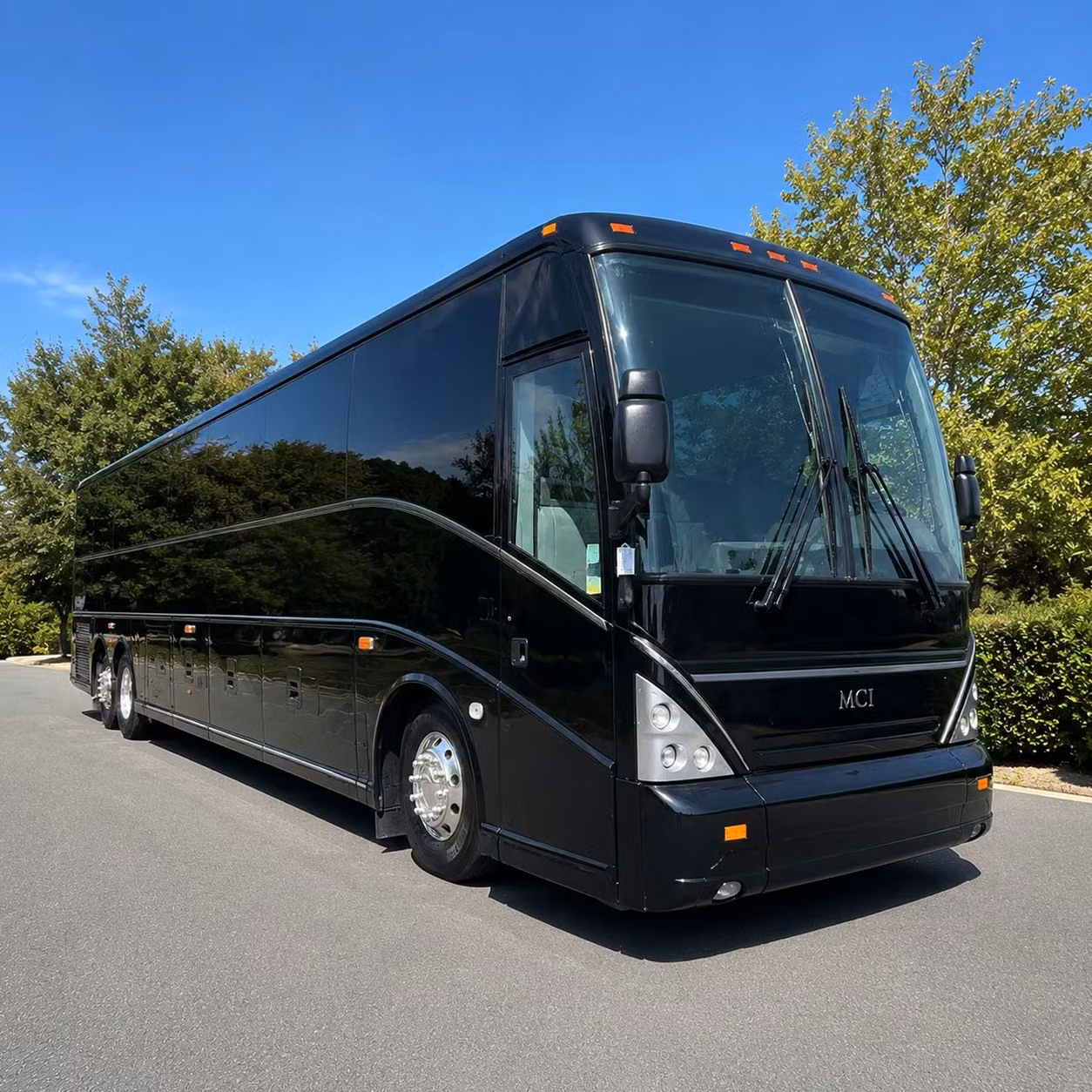 charter bus rentals to union college athletics events in schenectady