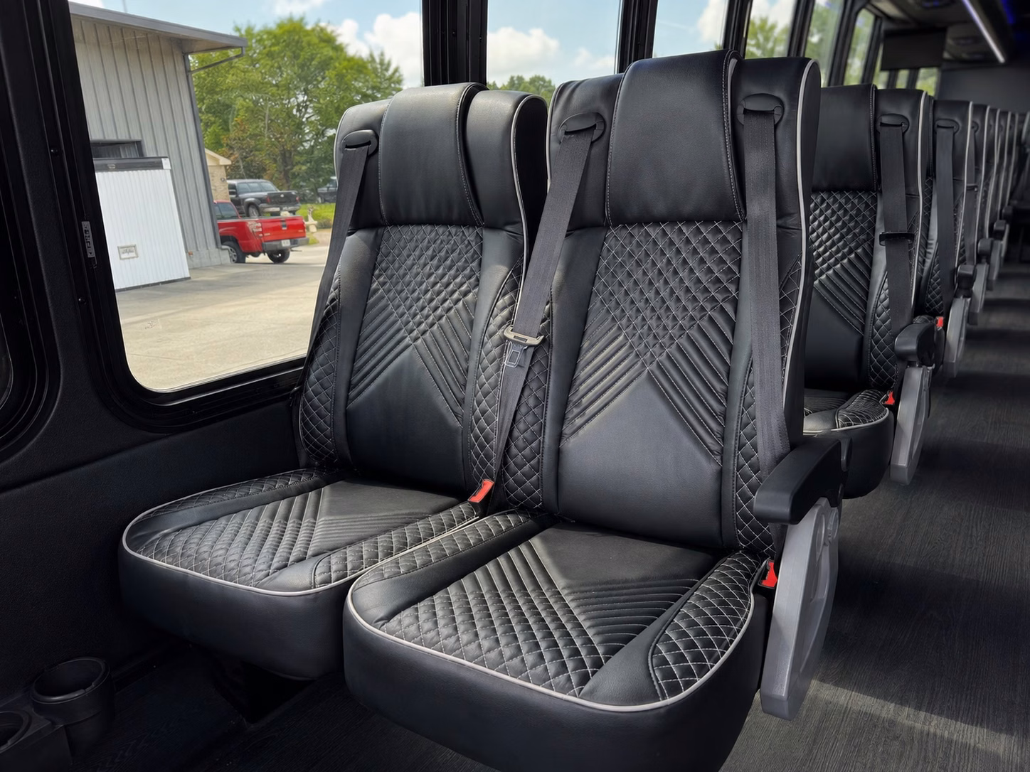 tri city valleycats fan bus rentals from schenectady